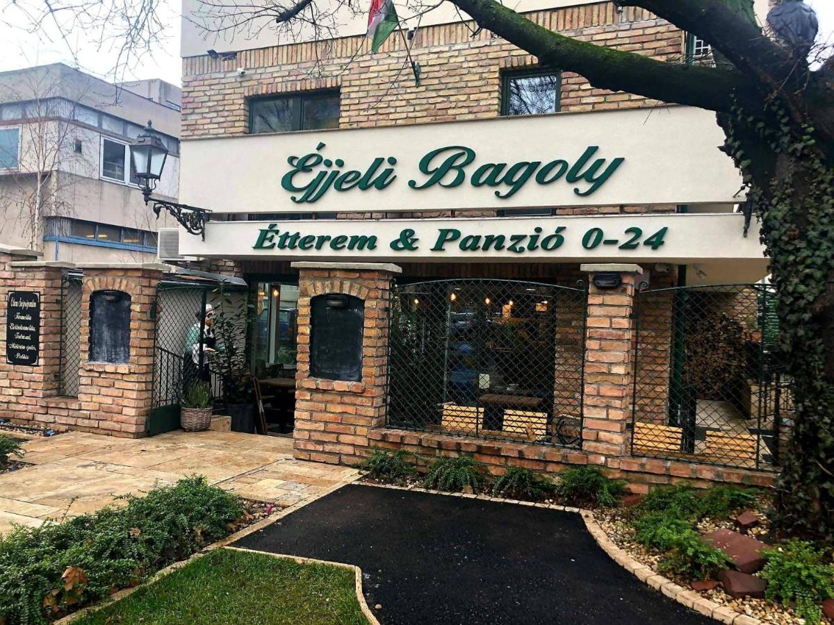 부다페스트 Ejjeli Bagoly Etterem Es Panzio B&B 외부 사진